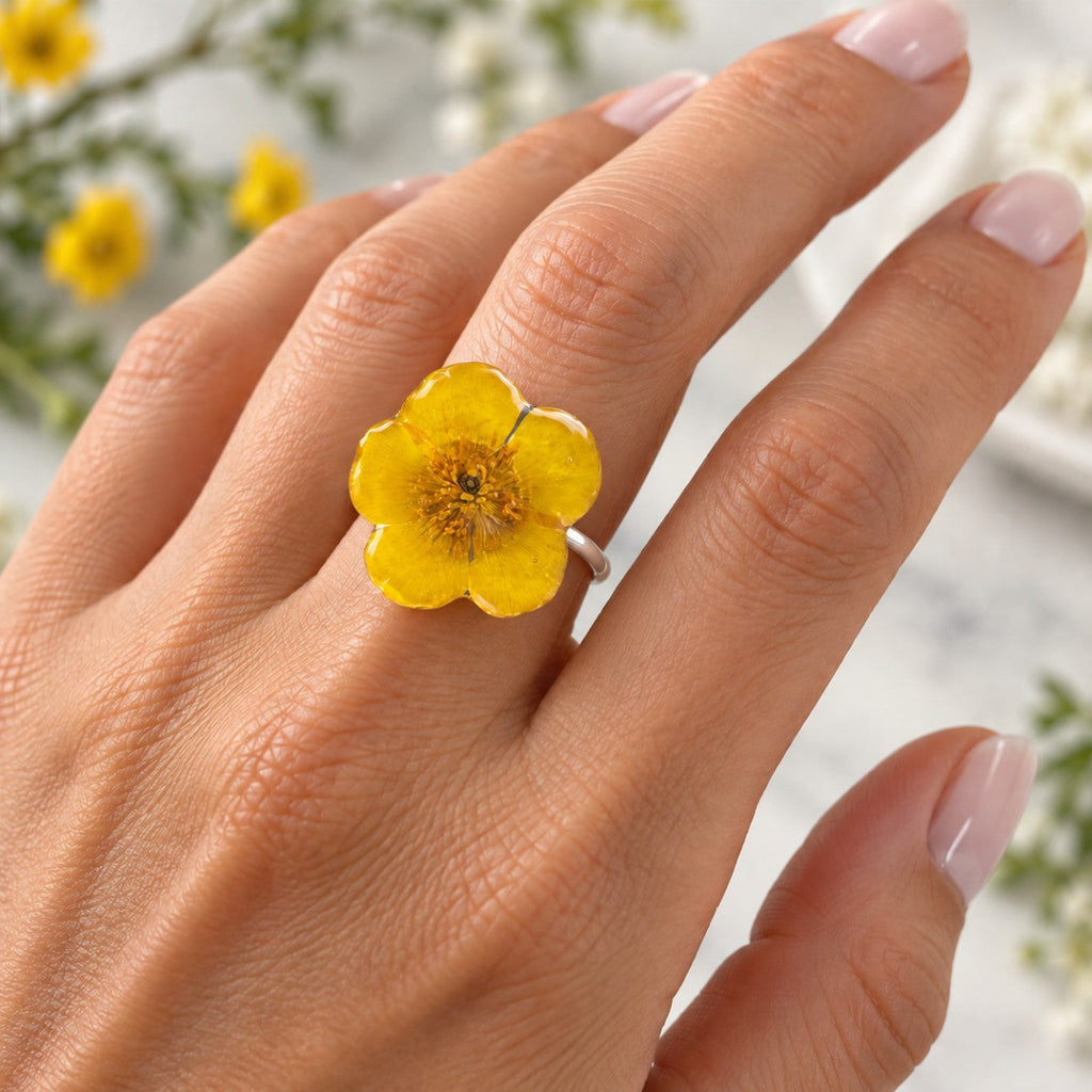 Smørblomst ring II – ekte norsk villblomst i resin 🌼