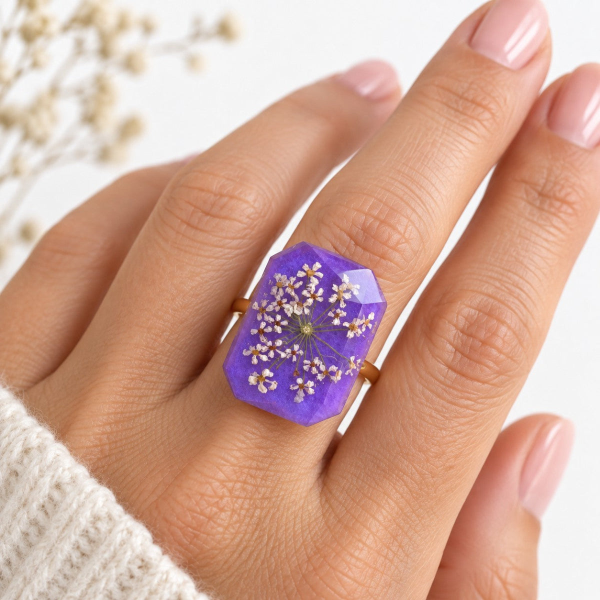 Ammi Majus IX - Lilla Ammi majus-ring – ekte blomst i resin 💜🌿