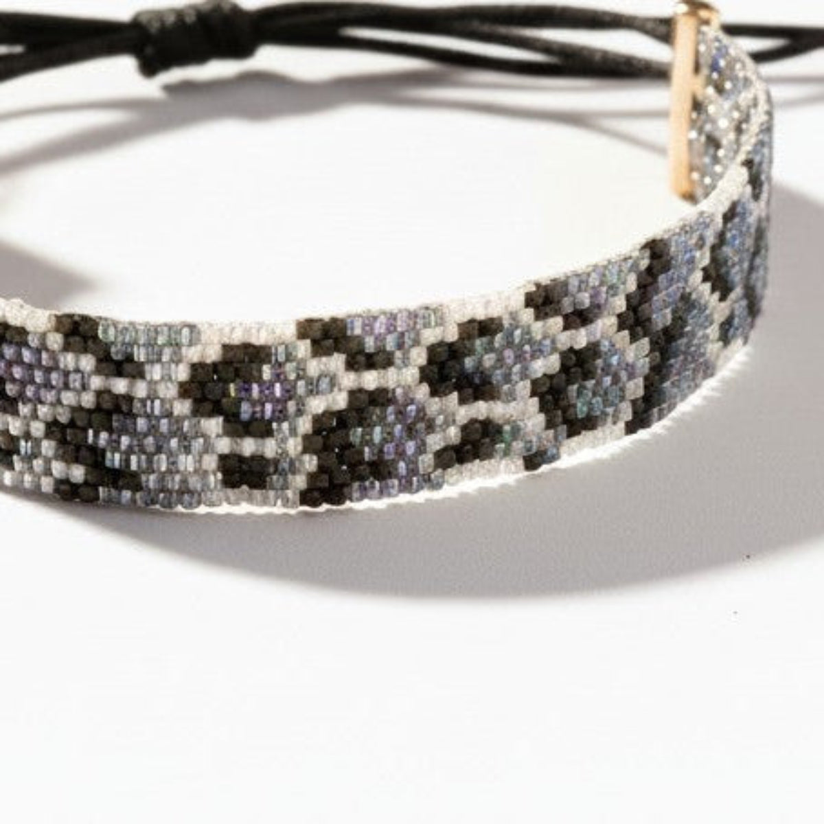 Løvblad i perlemor farge  - Miyuki Perle Armbånd