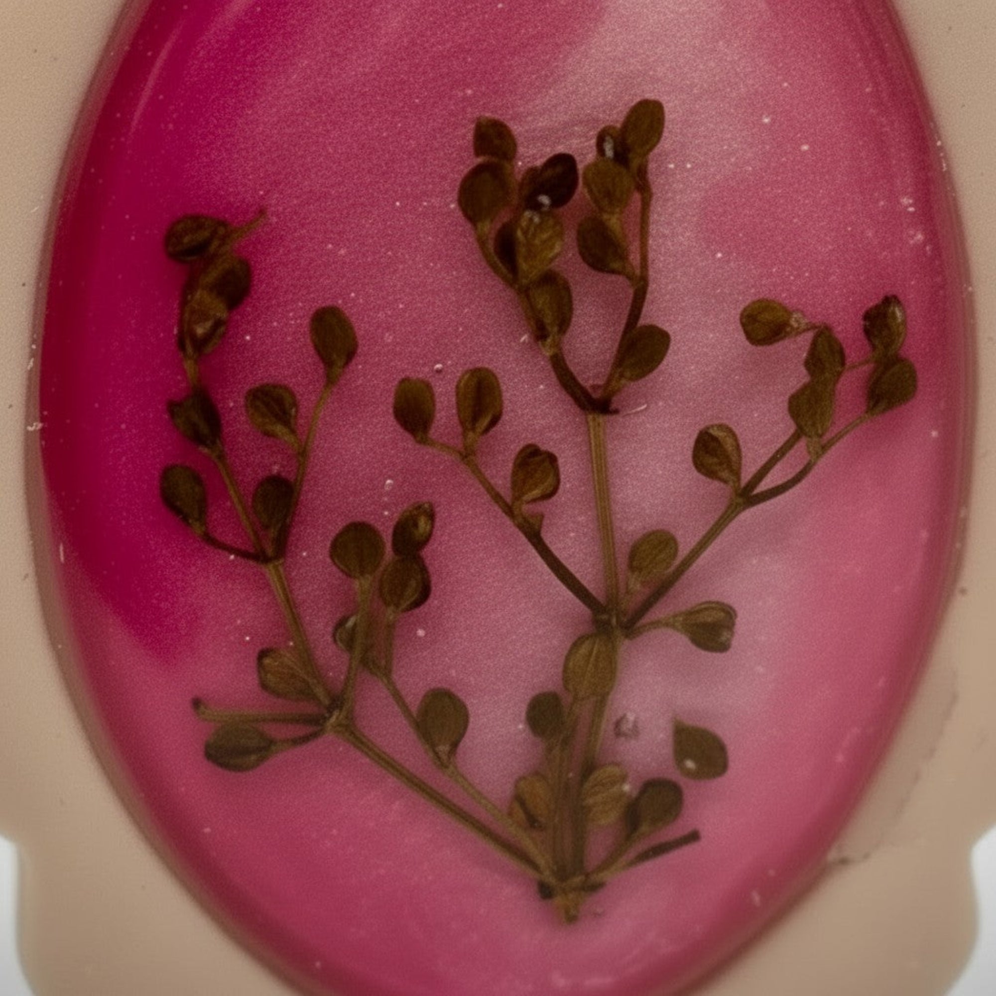 Cookie - Polymer Clay Øredobber med Innkapslet Villeblomster i Resin