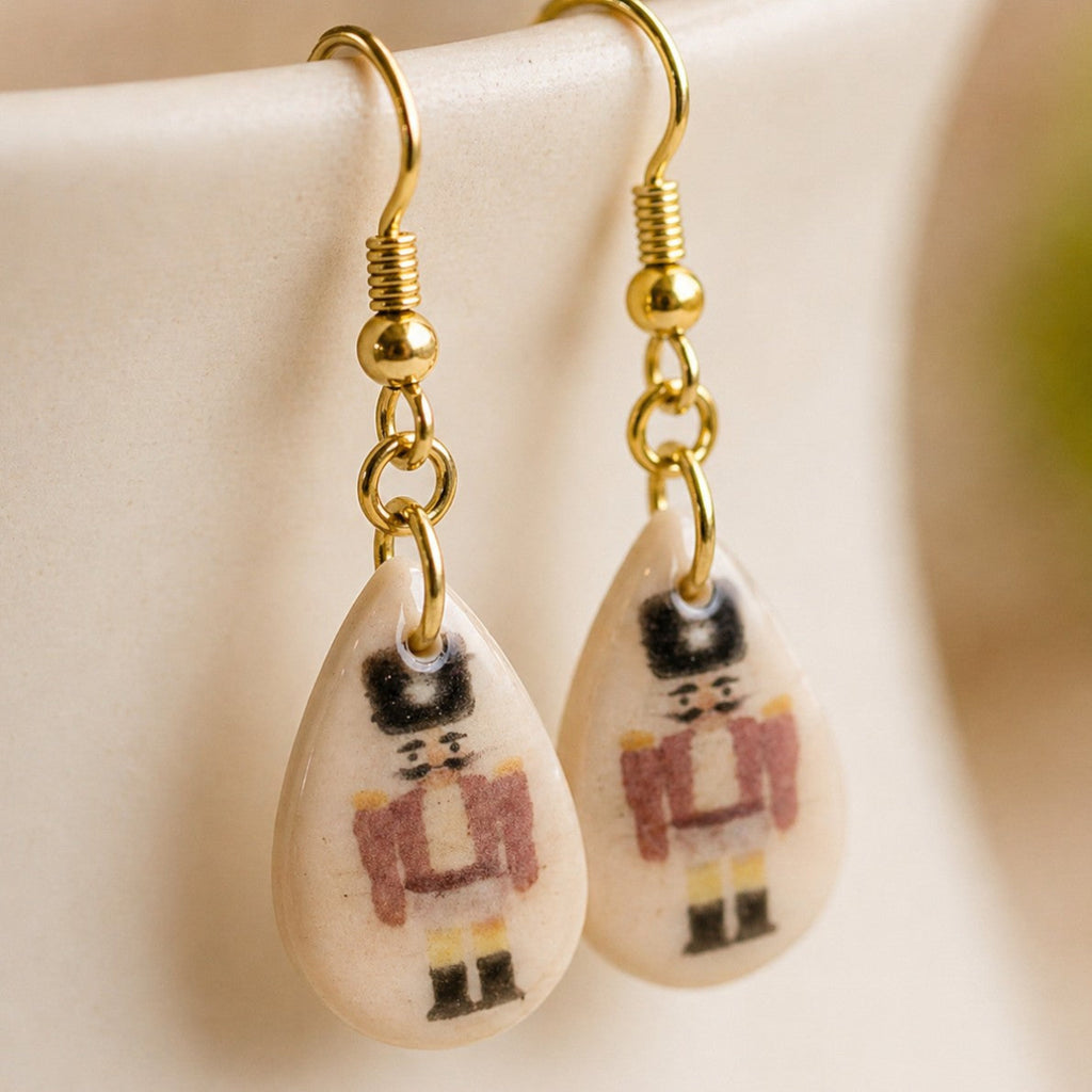 Nøtteknekkeren 2 - Håndlagde Polymer Clay Øredobber