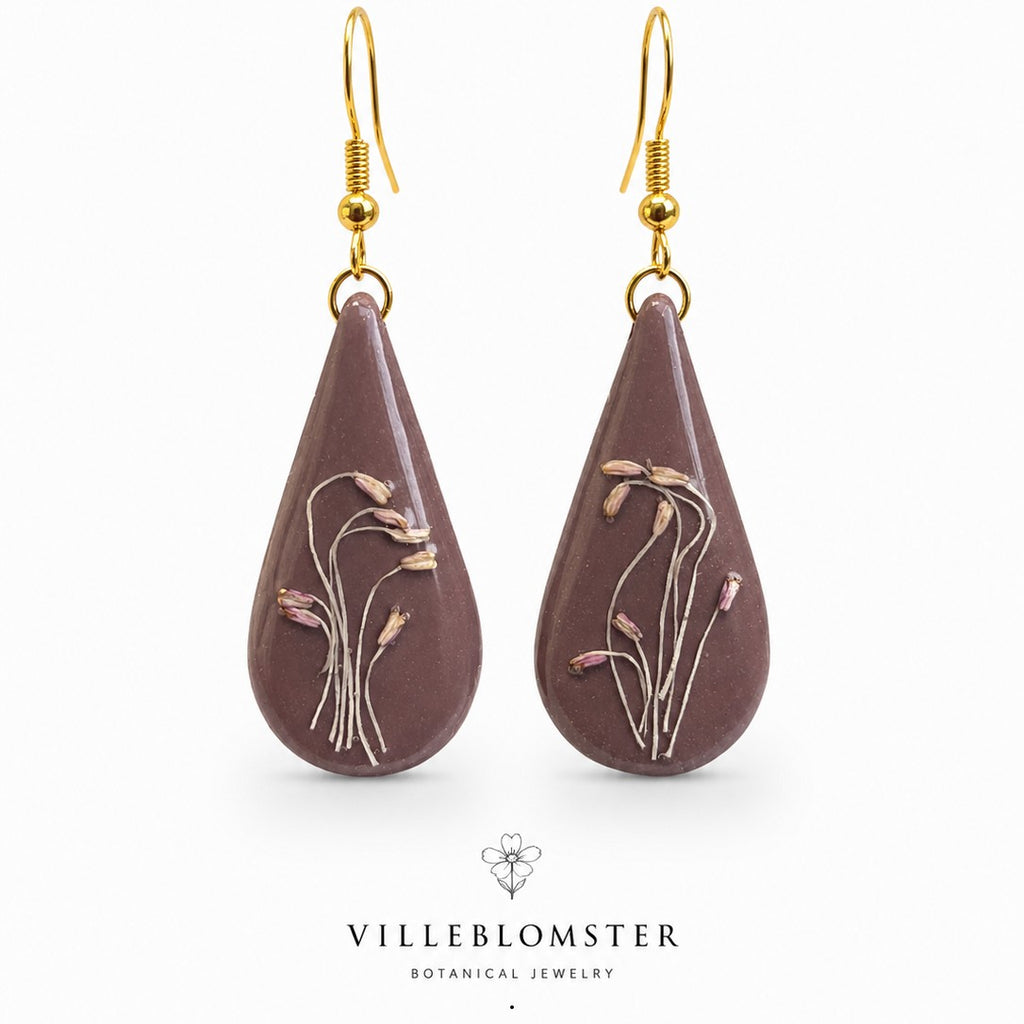 Chocolat - Brune botaniske dråpeformede øredobber med ekte tørkede markblomster Naturinspirerte smykker