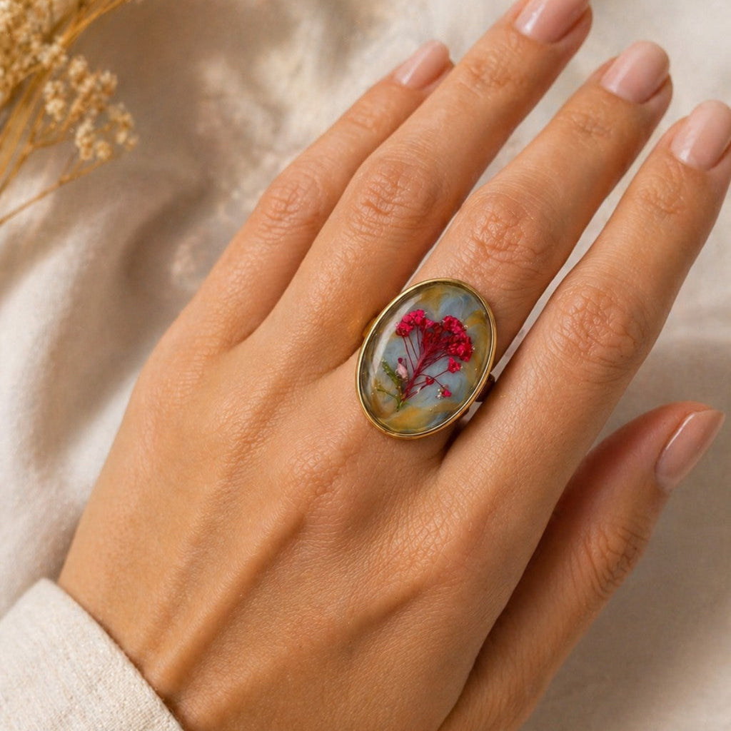 Rosa Rosae - Epoxy Ring med Tørrede Blomster