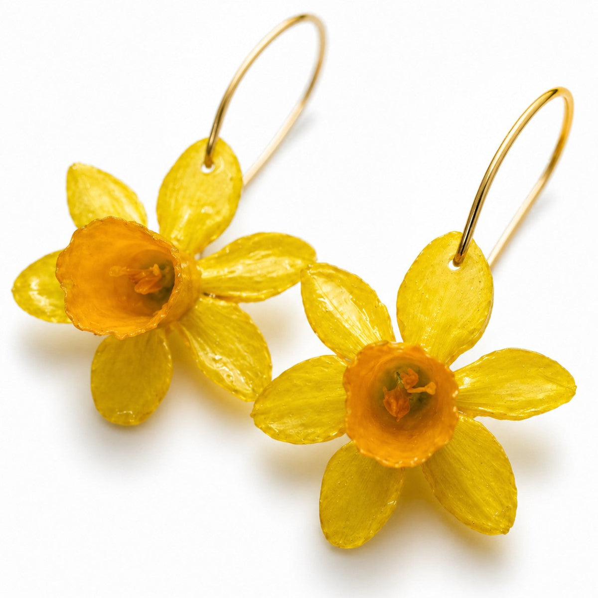 Påskelilje – Håndlagde øredobber med ekte blomster i resin