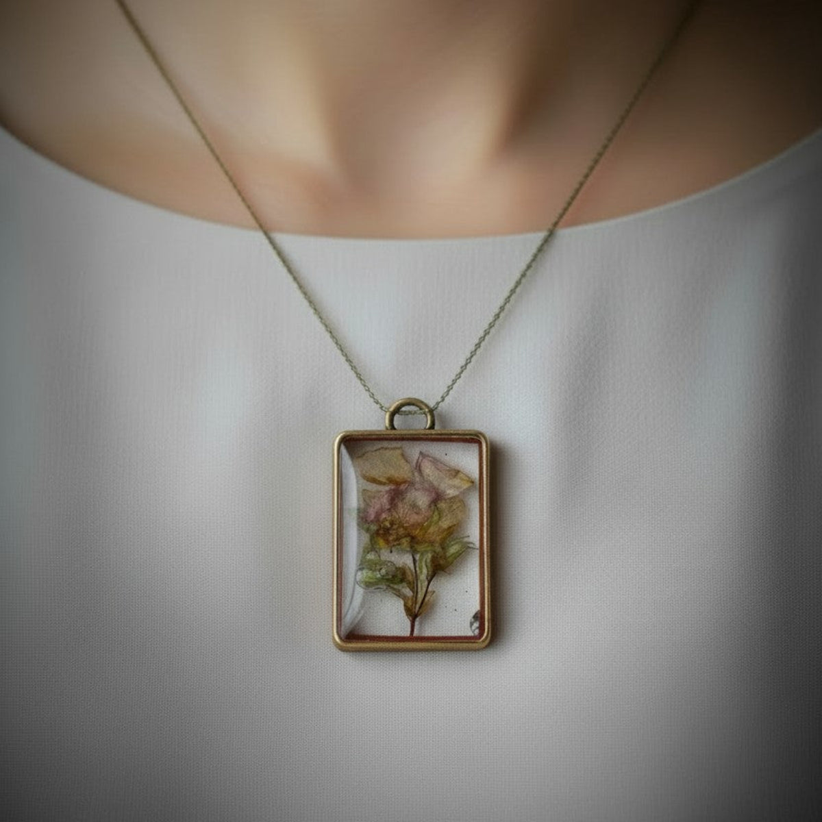 Under vannet - Epoxy Resin Anheng med Tørrede Blomster