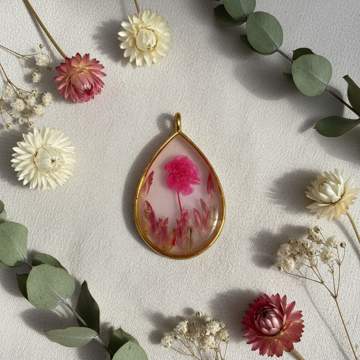 Pinky - Epoxy Resin Anheng med Naturlige Blomster