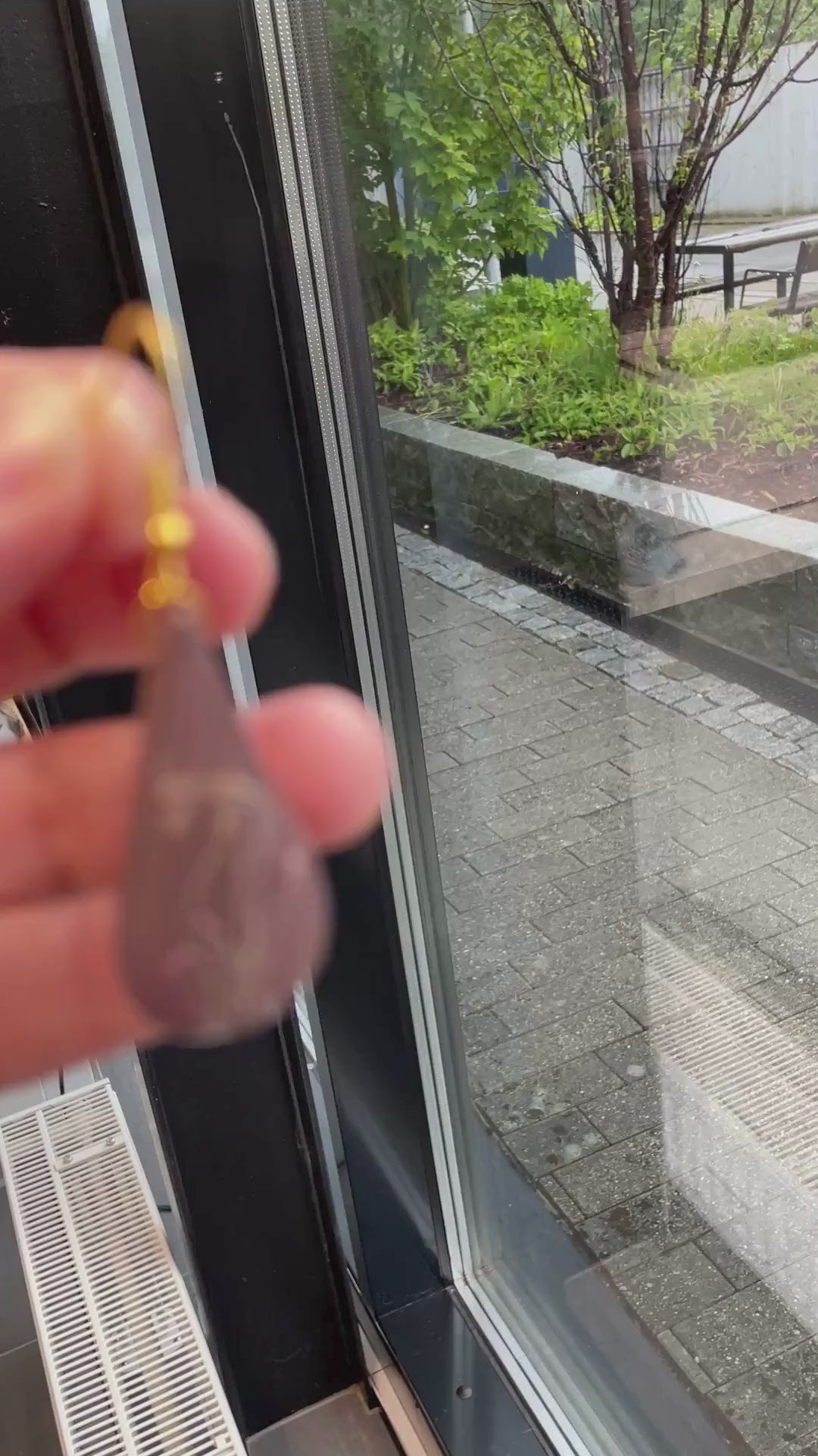 Chocolat - Brune botaniske dråpeformede øredobber med ekte tørkede markblomster Naturinspirerte smykker