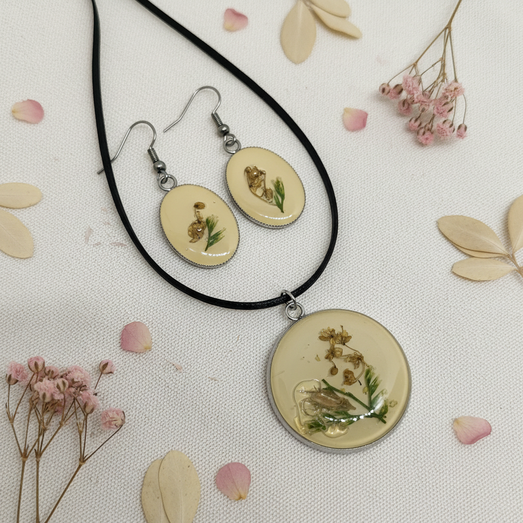 Sand - Øredobber og Halskjede Sett